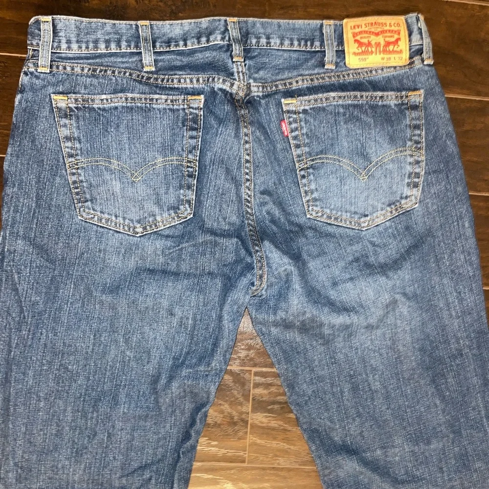 Levi 559 Relaxed Straight Jean - Picture 5 of 6